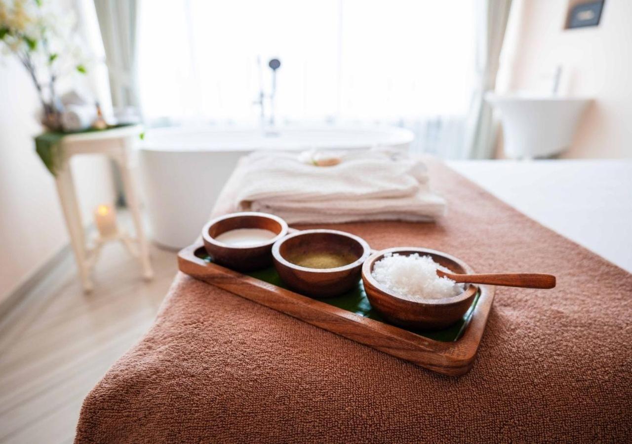 Hilltop Wellness Resort Kathu Eksteriør billede