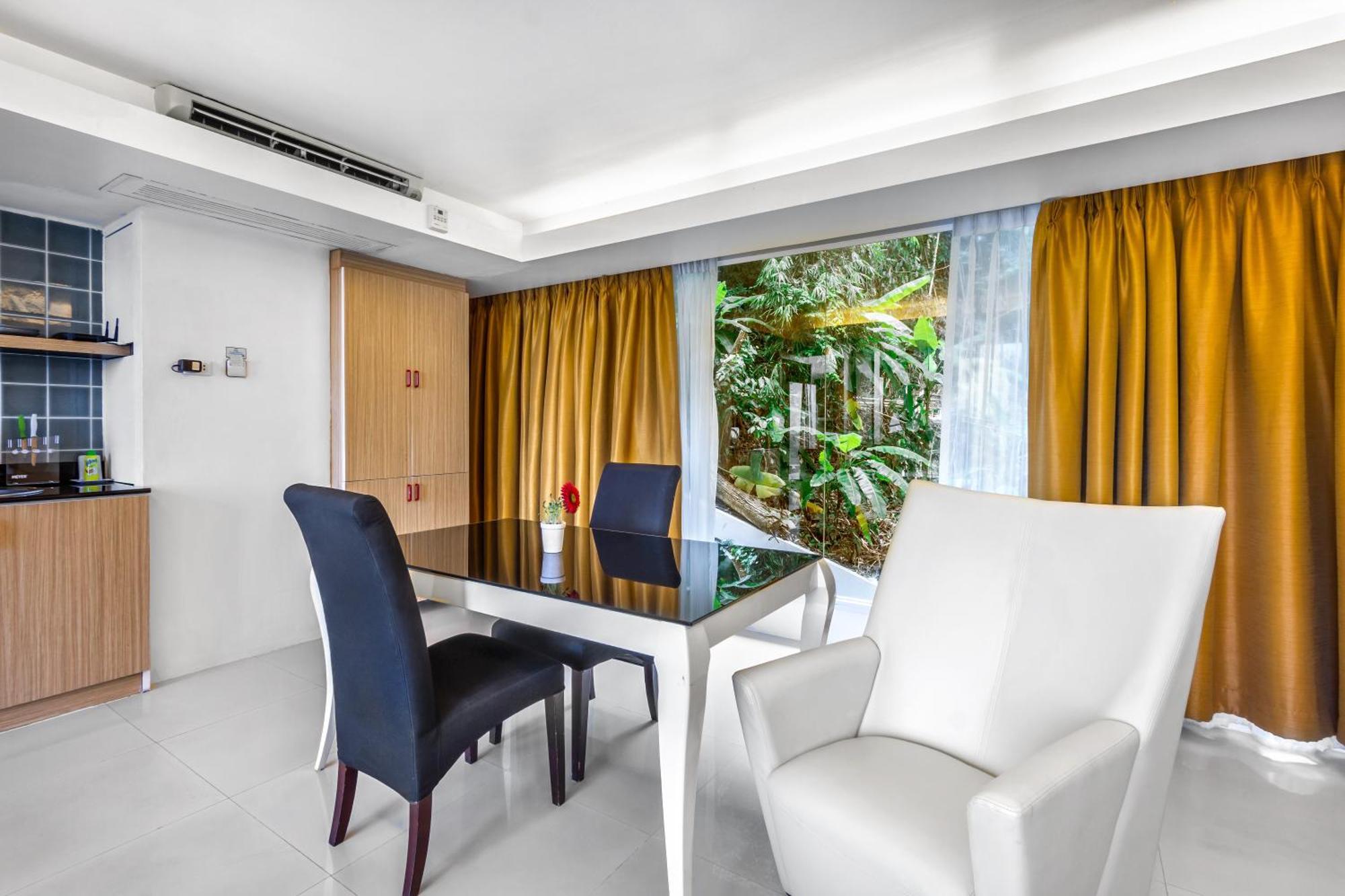 Hilltop Wellness Resort Kathu Eksteriør billede